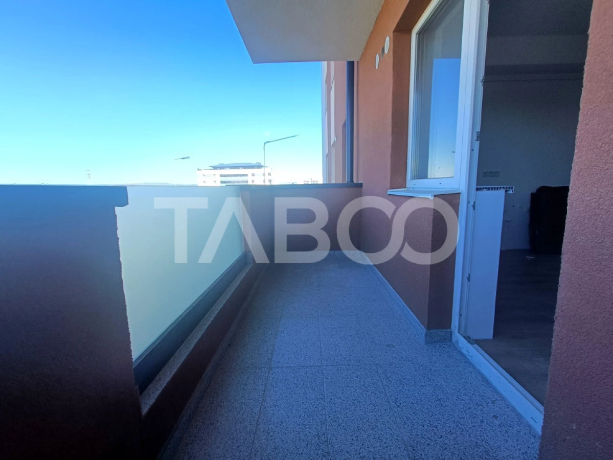 Apartament spatios 3 camere 2 bai - incalzire pardosea - parcare - 10