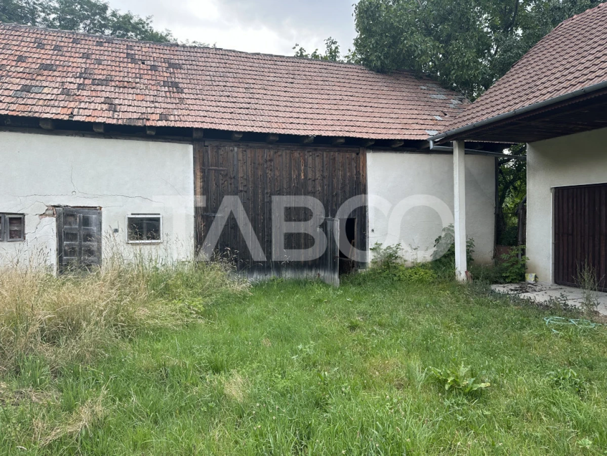 Casa 3 camere 5335 teren liber garaj si anexe in Sinca Veche - 3