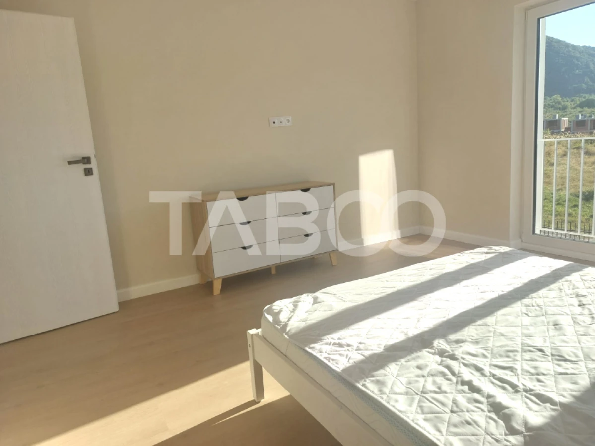 Casa individuala de inchiriat P+1E 3 dormitoare curte libera 300 mp - 6