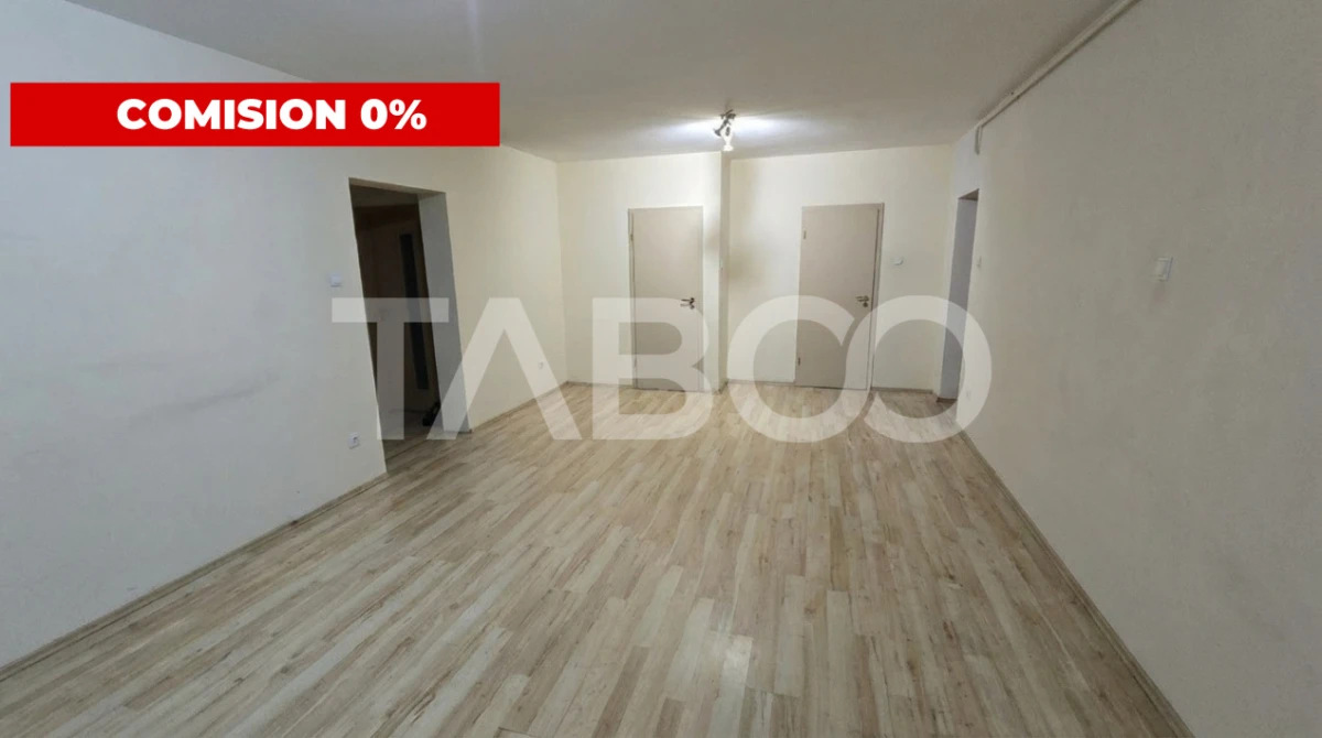 COMISION 0 - Apartament de vanzare cu 4 camere balcon parcare Lupeni - 2