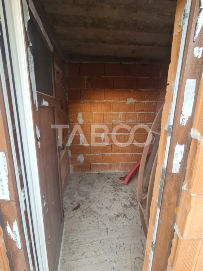 Casa la rosu de vanzare in Sebes-Lancram judetul Alba - 6