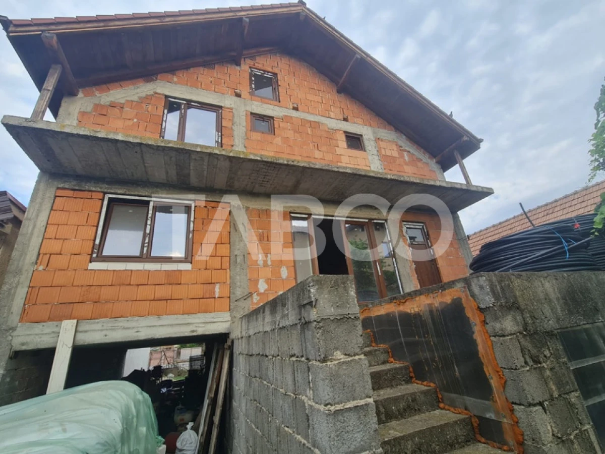 Casa la rosu de vanzare in Sebes-Lancram judetul Alba - 5