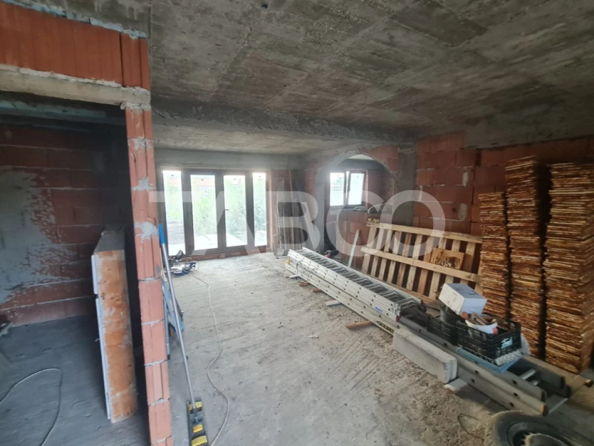 Casa la rosu de vanzare in Sebes-Lancram judetul Alba - 3