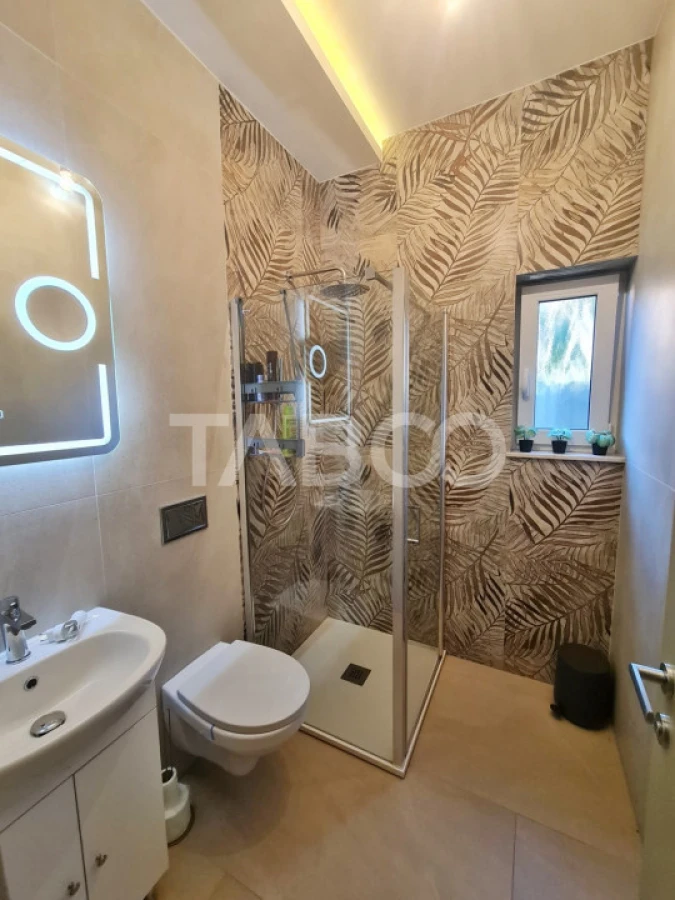 Vila de lux de vanzare in Sebes zona rezidentiala - 8