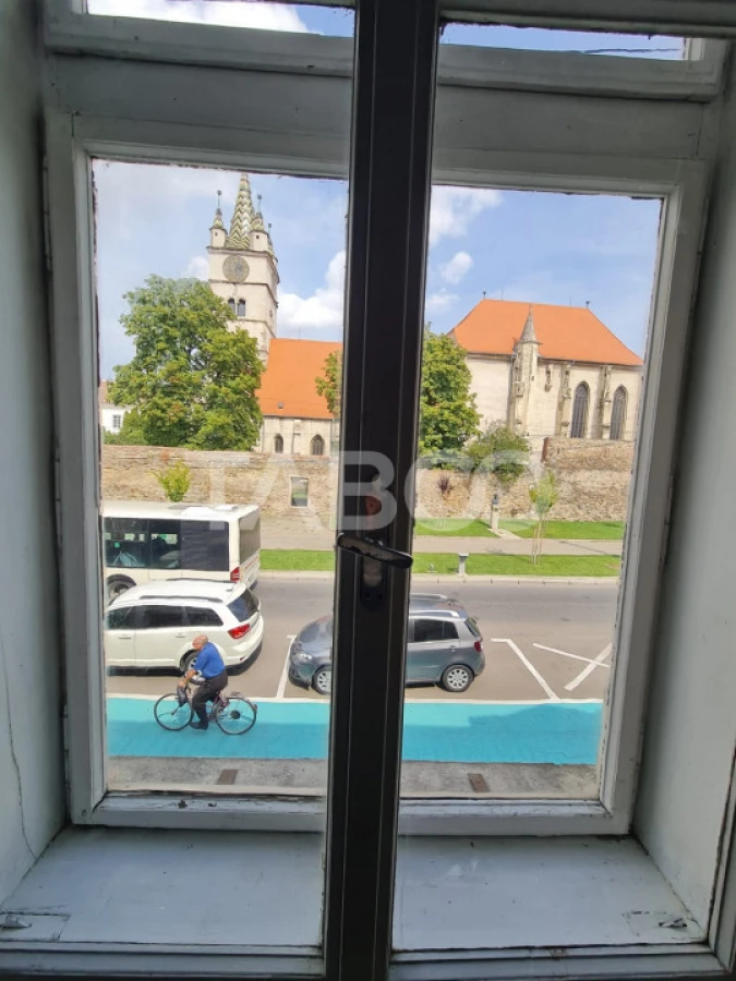 Spatiu comercial de inchiriat pe Lucian Blaga in centru Sebes - 9