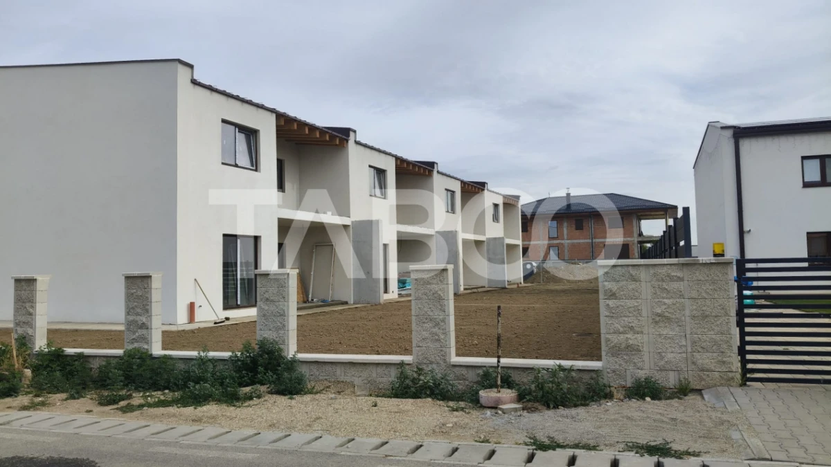 Casa noua insiruita de vanzare in Sebes drumul Petrestiului - 1