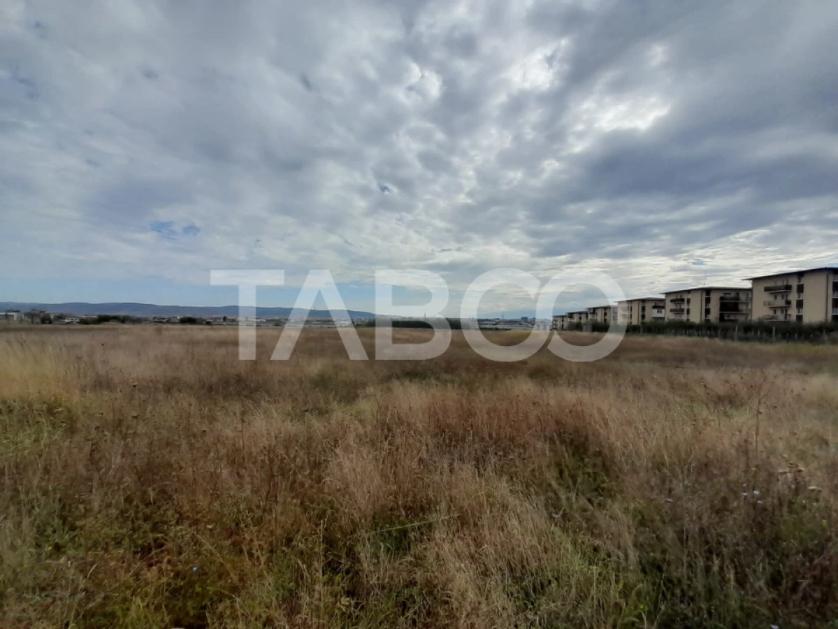 Teren intravilan 2 fronturi de 35 m fiecare 8.000 mp Turnisor Sibiu - 7