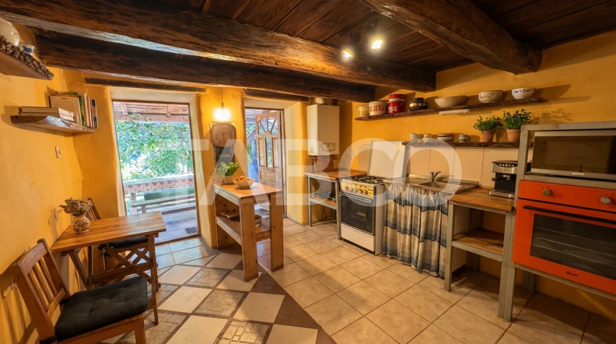 Casa de vanzare cu curte spatioasa loc relaxare si gradina Cornatel - 2