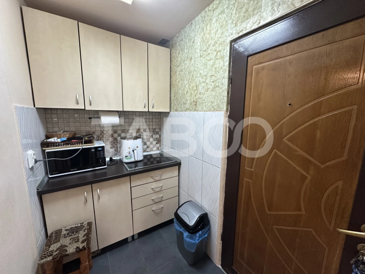 Garsoniera mobilata si utilata la etaj 2 zona Broscarie Sibiu - 7