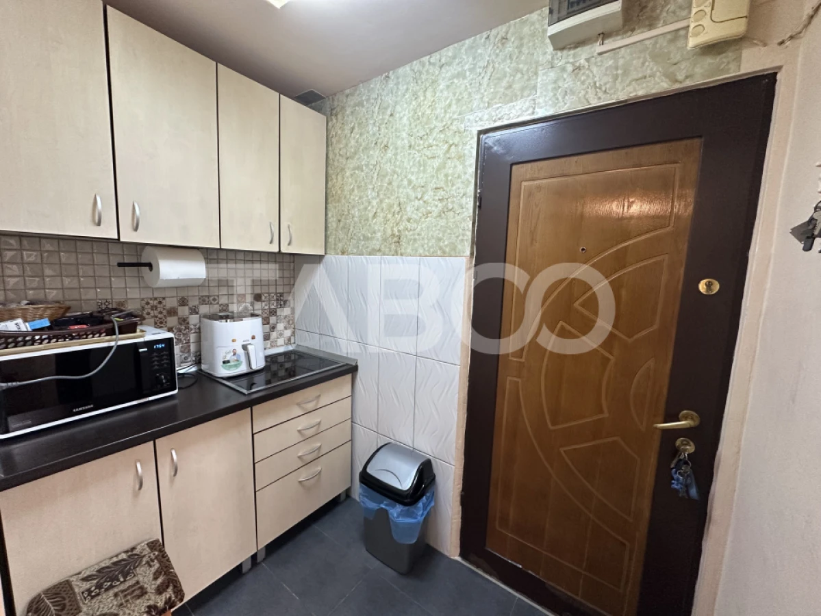 Garsoniera mobilata si utilata la etaj 2 zona Broscarie Sibiu - 3