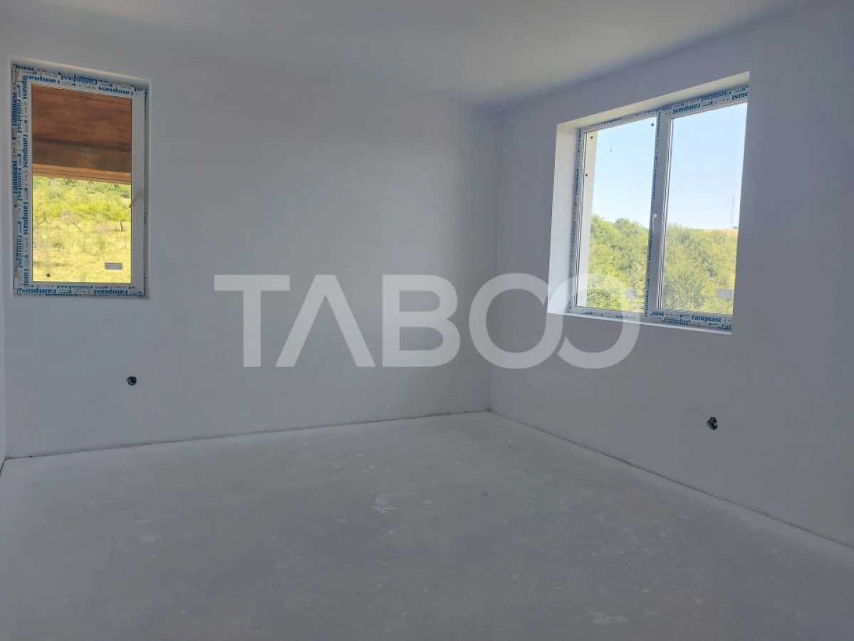 Duplex de vanzare 150 mp P+1E 4 camere 145 mp teren liber Cisnadie - 6