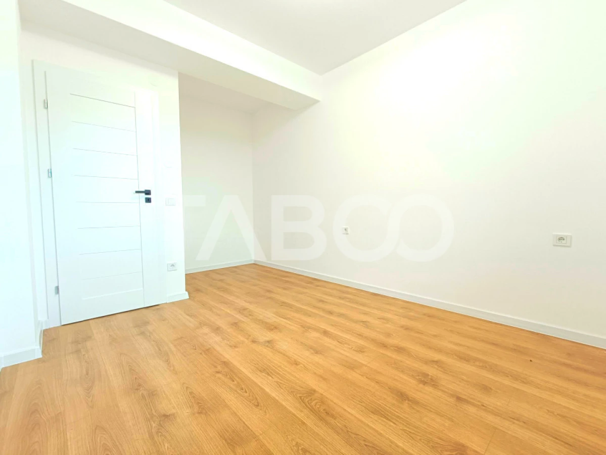 Apartament decomandat 3 camere 2 bai - bucatarie separata - parcare - 7