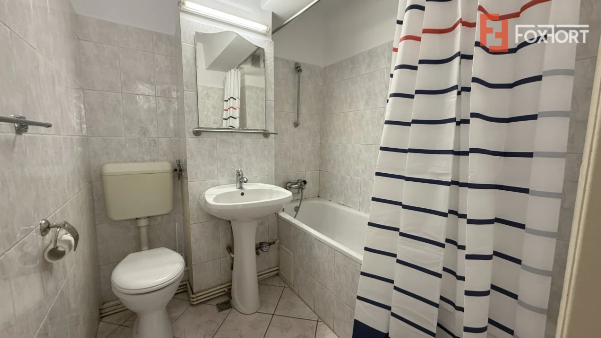 Apartament cu 4 camere, de inchiriat, in Centrul orasului - 6