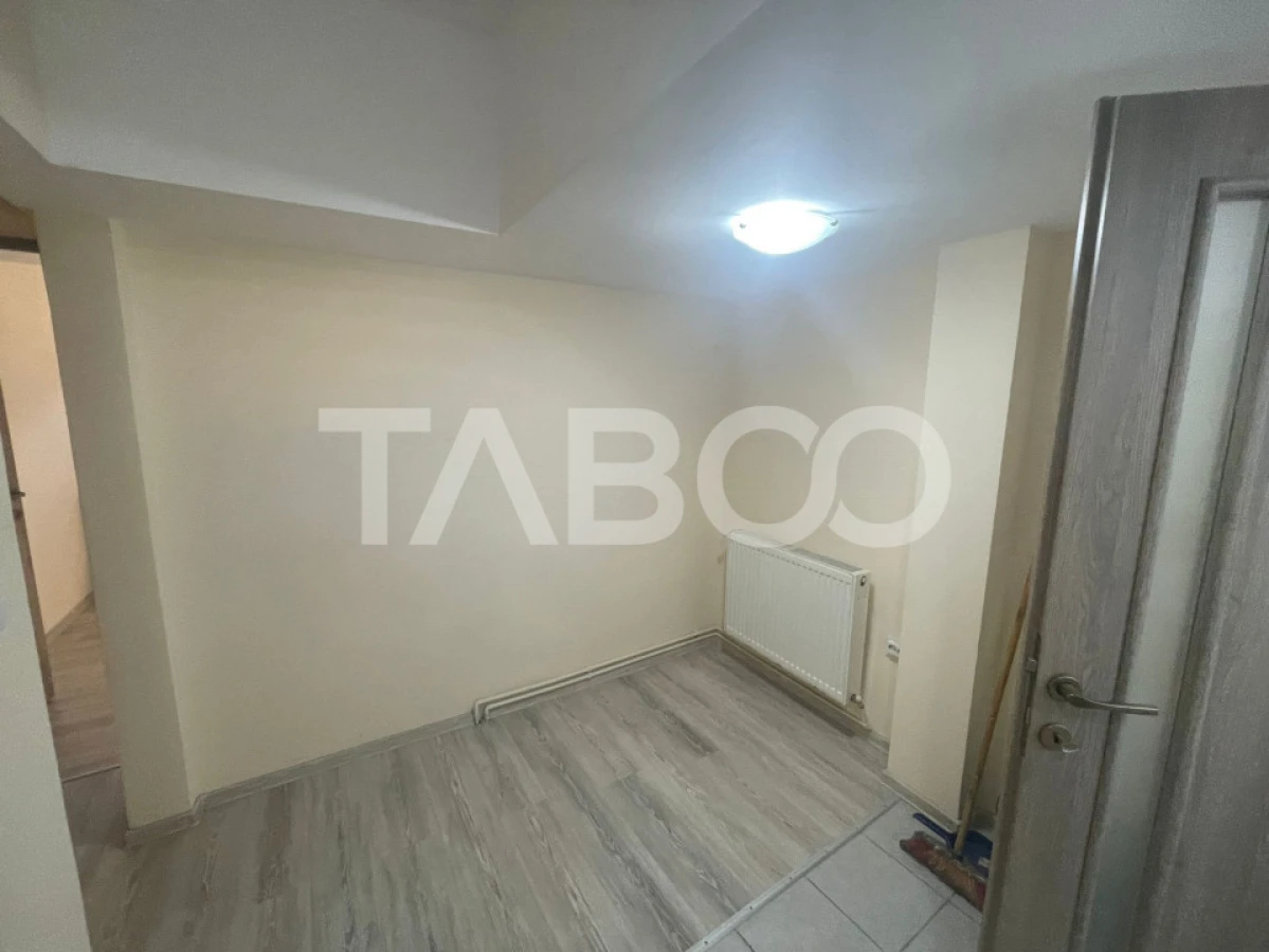 Garsoniera renovata decomandata 32 mp utili in Sibiu - 9