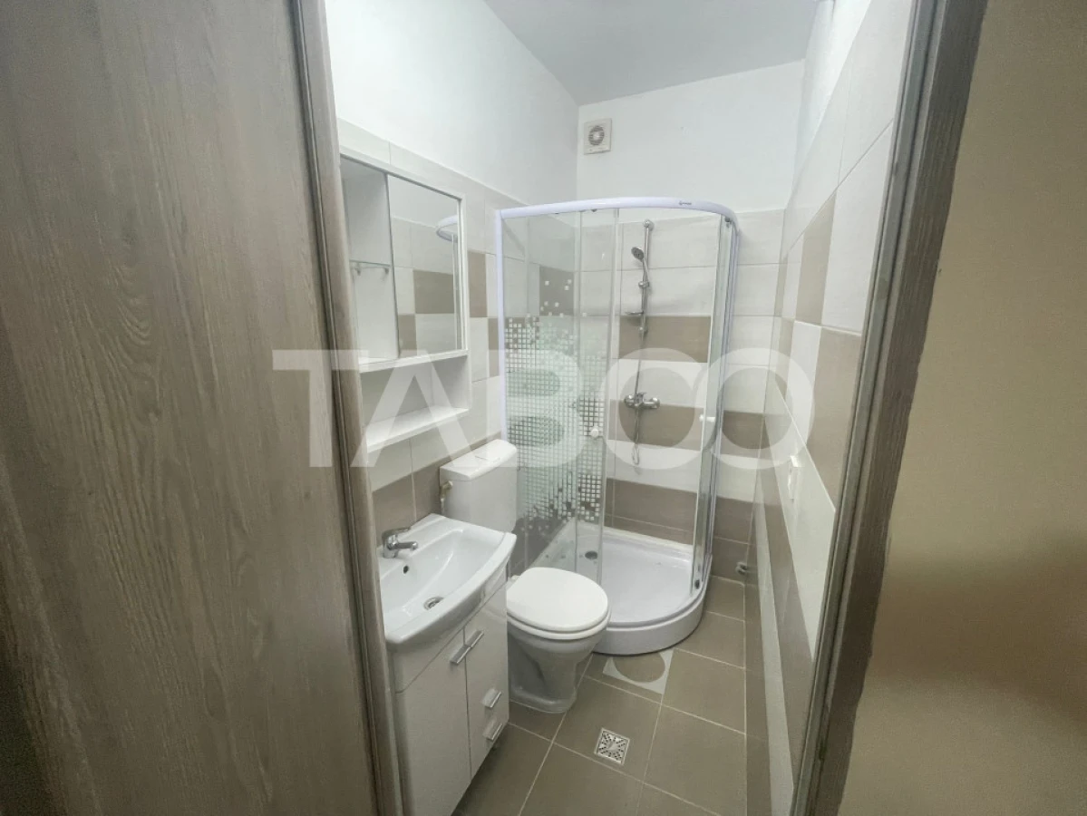 Garsoniera renovata decomandata 32 mp utili in Sibiu - 7