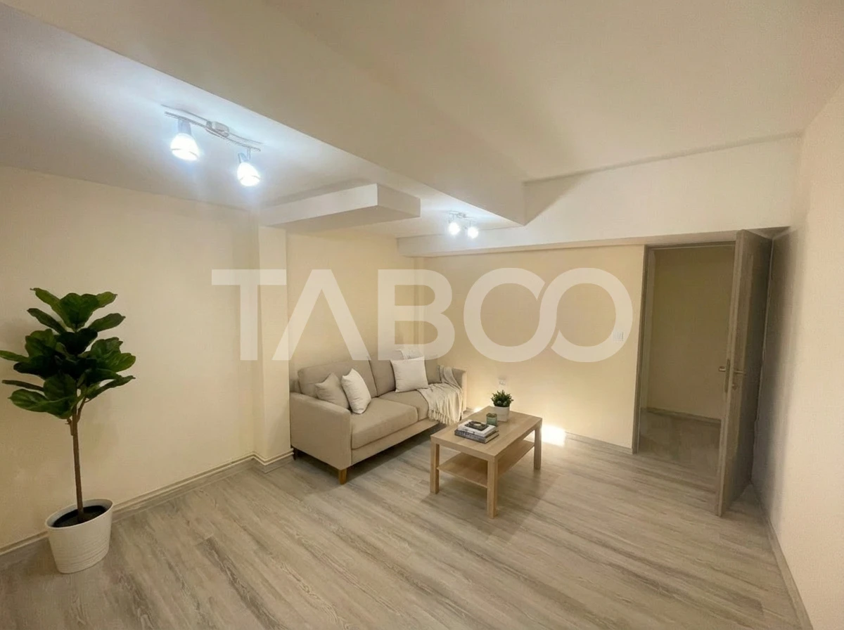 Garsoniera renovata decomandata 32 mp utili in Sibiu - 1