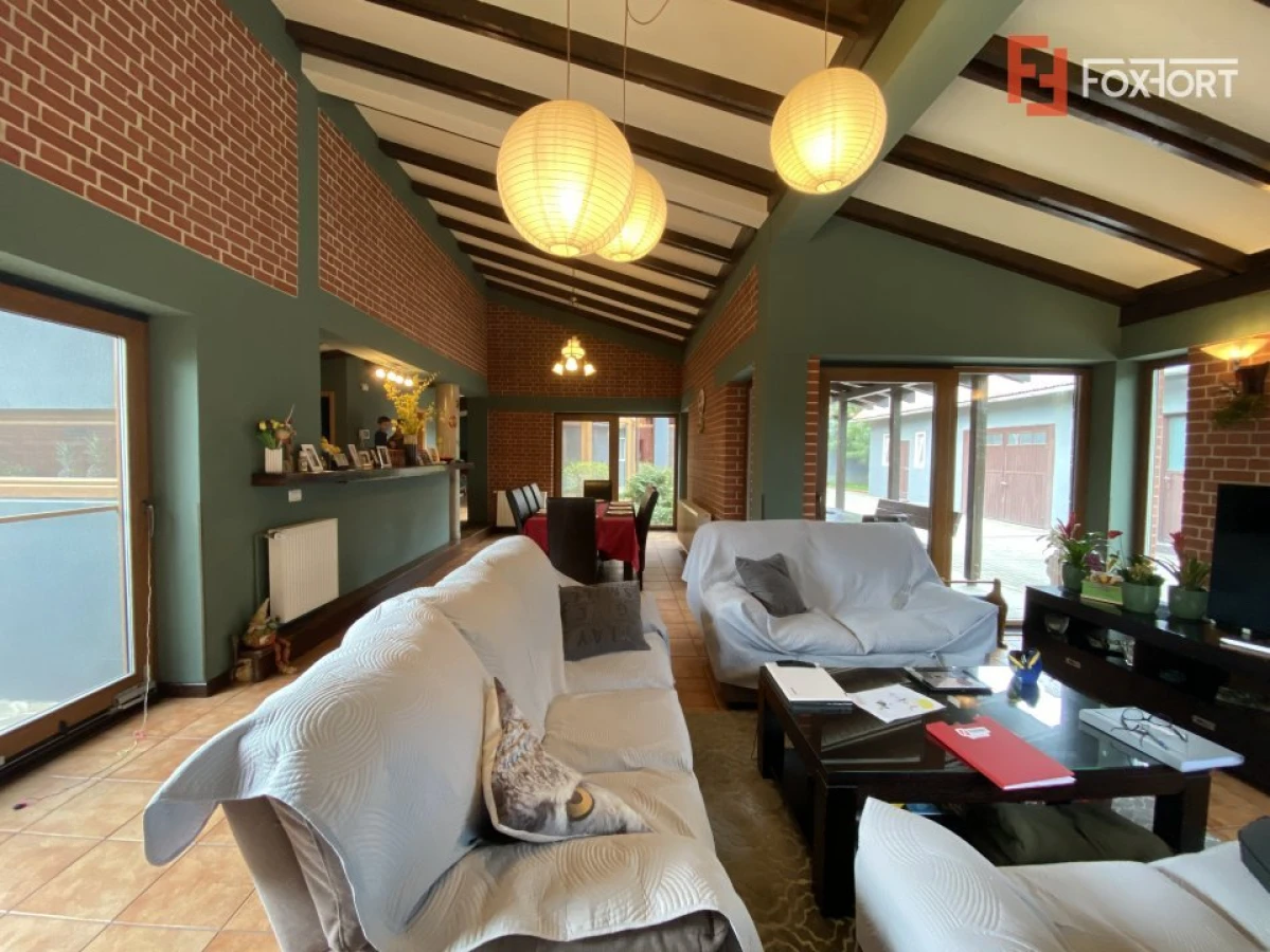 Vila cu 10 camere, de vanzare in Chisoda - ID V3322 - 6