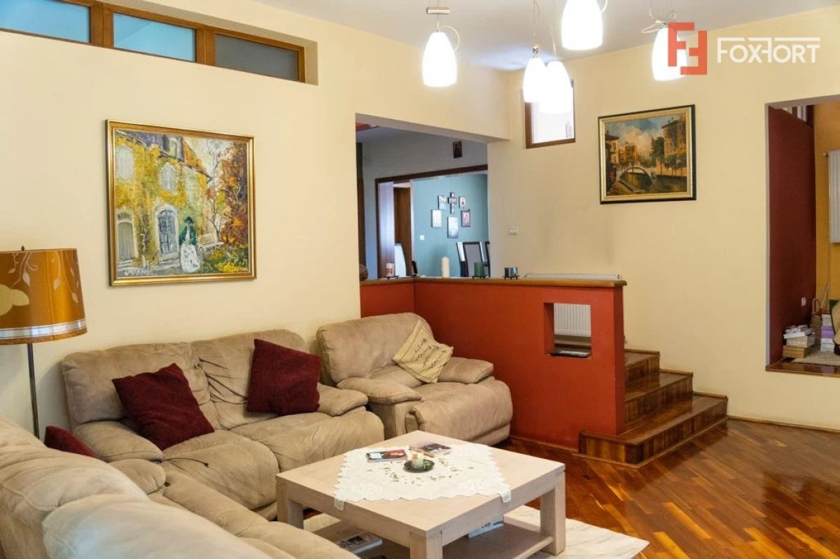 Casa individuala cu Garaj 360mp Utili, Zona Crisan - ID V4097 - 5
