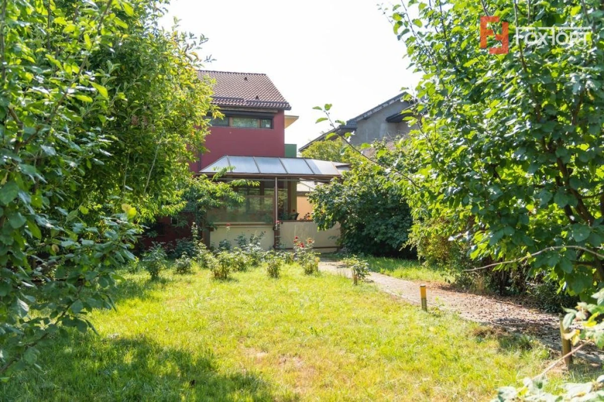 Casa individuala cu Garaj 360mp Utili, Zona Crisan - ID V4097 - 1