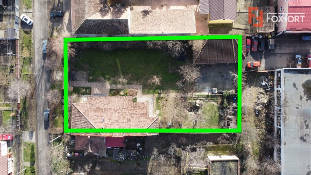 Teren 1702 mp cu casa si garaj / pretabil dezvoltare imobiliara - ID V4657 - 2