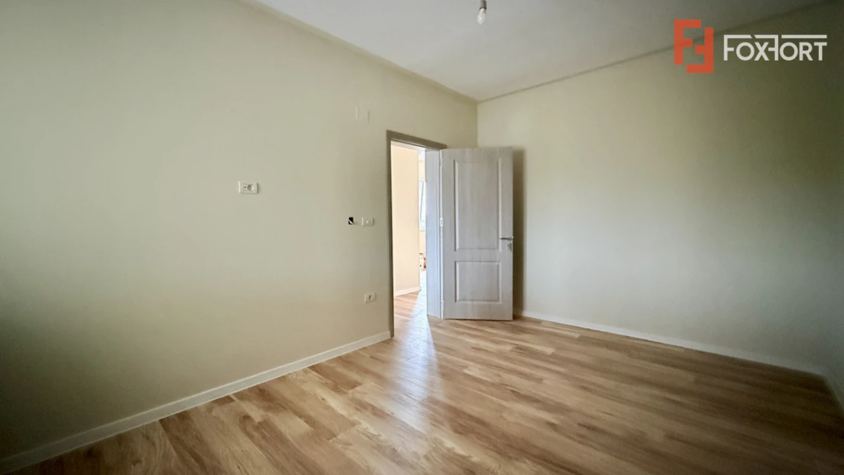 Duplex pe parter 4 camere Ghiroda - 9