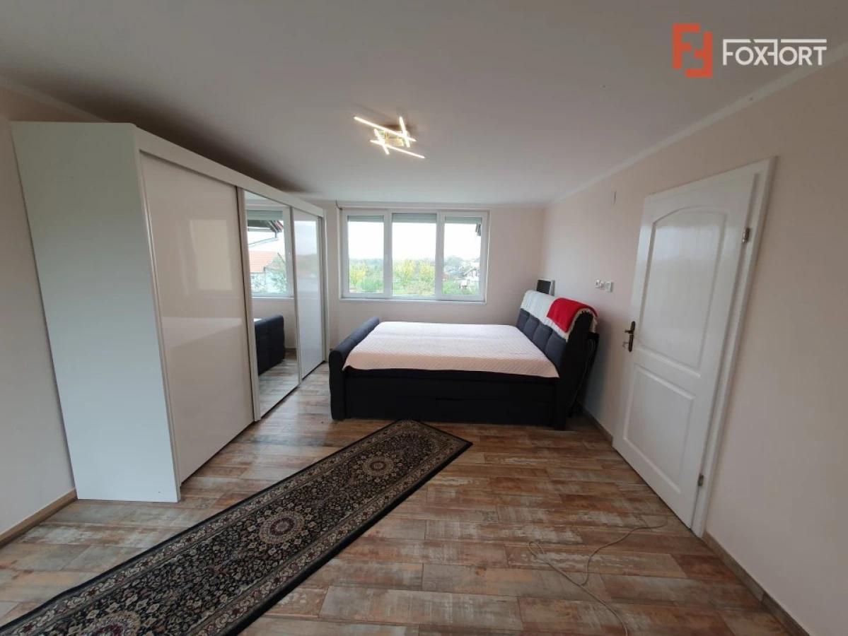 Vila cu 5 camere, 236 mp, teren 5805 mp, gaz, Brestea - Denta - 8