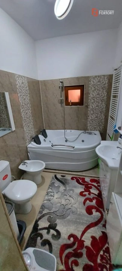 Casa individuala, 6 camere, curte comuna, zona Kiriac - Kaufland - 7