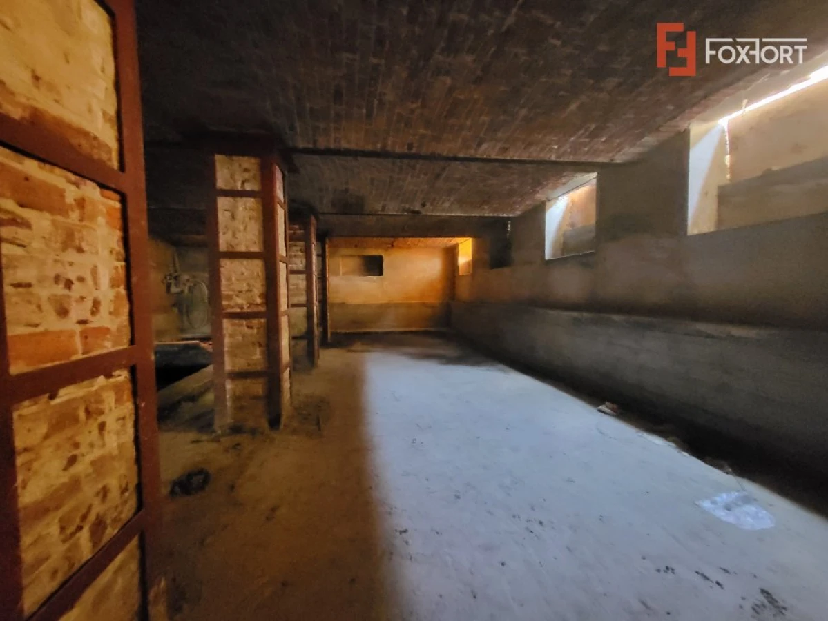 Spatiu destinat pentru o crama sau deschidere berarie - ID C5461 - 5