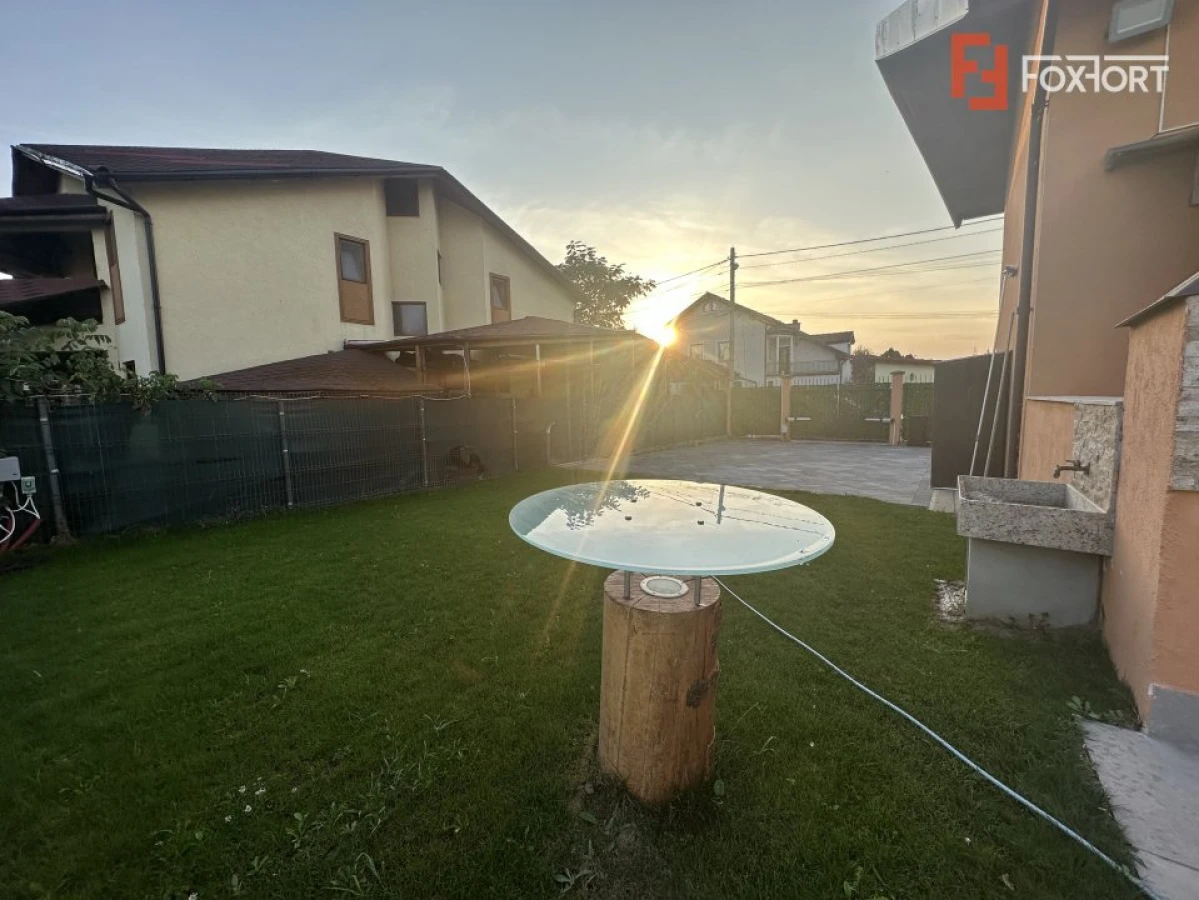 Casa individuala cu 10 camere si piscina, in Dumbravita - ID V5614 - 5