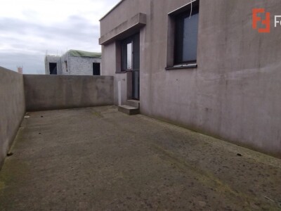 Casa 8 camere ,Sacalaz-Ideala pentru 2 familii