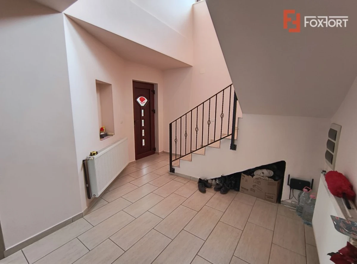 Casa individuala cu 5 camere si teren 601 mp, Zona Chisoda - 9