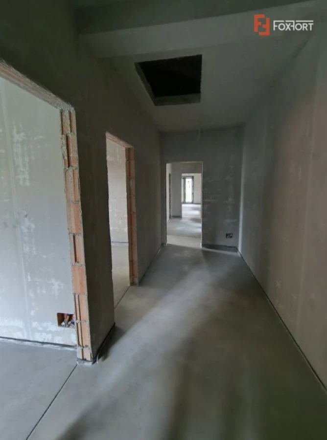 Casa individuala cu 4 camere si teren de 860 mp, zona Giroc - 2