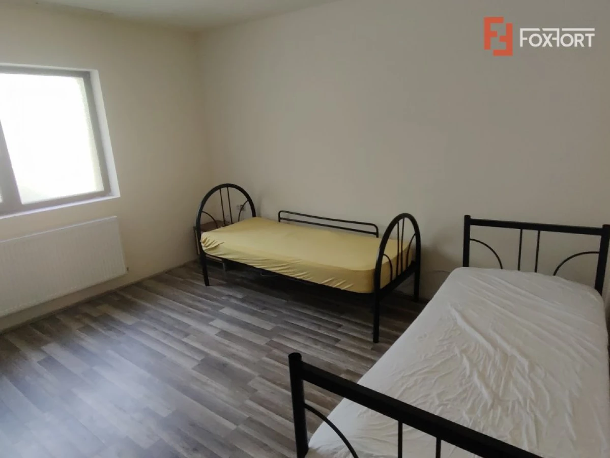 Casa de inchiriat pe 3 niveluri in Dumbravita, pretabila muncitori - 8