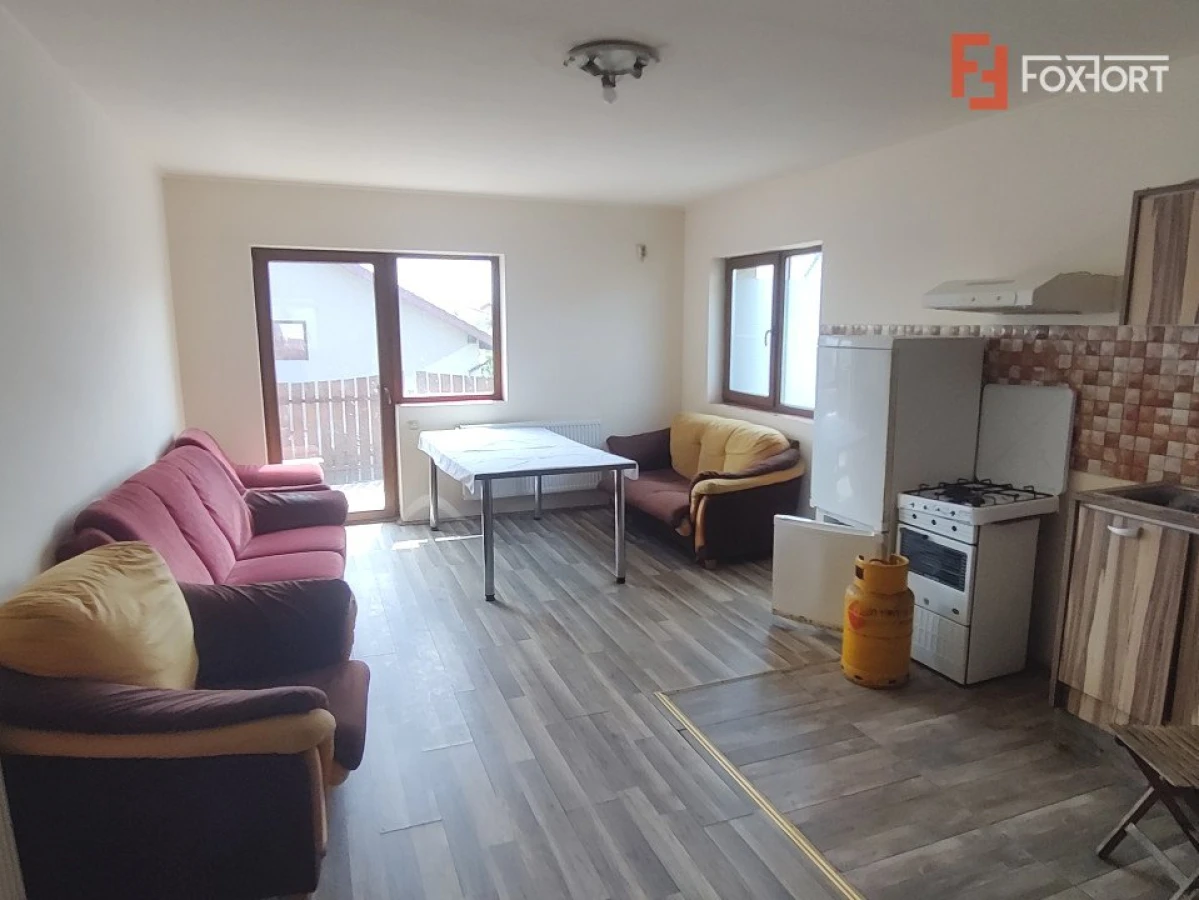 Casa de inchiriat pe 3 niveluri in Dumbravita, pretabila muncitori - 1