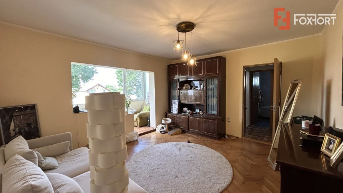 Apartament cu 3 camere si garaj, zona Simion Barnutiu - 1