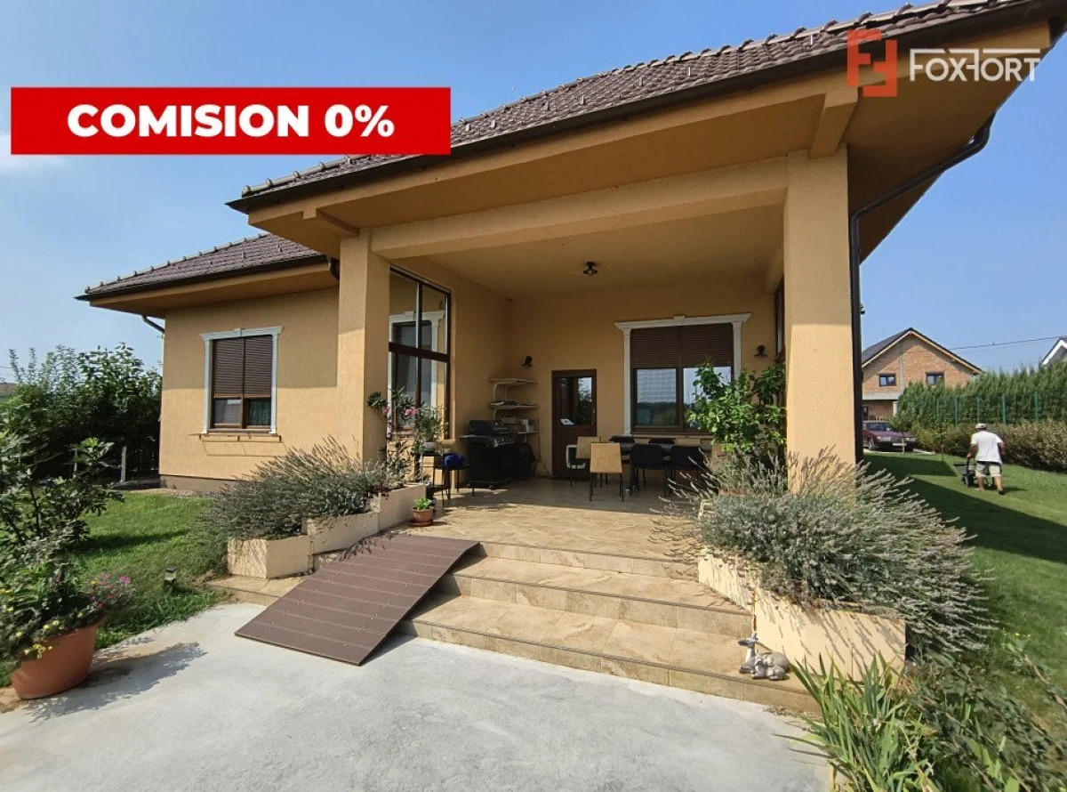 Casa Individuala cu 4 camere, echipata cu panouri, pompa de caldura in zona Sag - 1