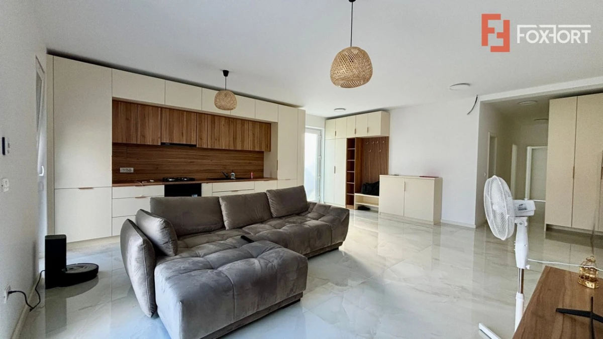 Duplex de vanzare cu 3 camere si 2 bai, zona Giarmata Vii - 1