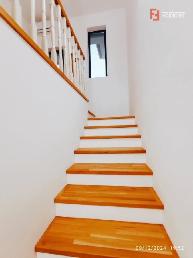 Casa tip triplex cu priveliste de vis in Giroc - V7245 - 6