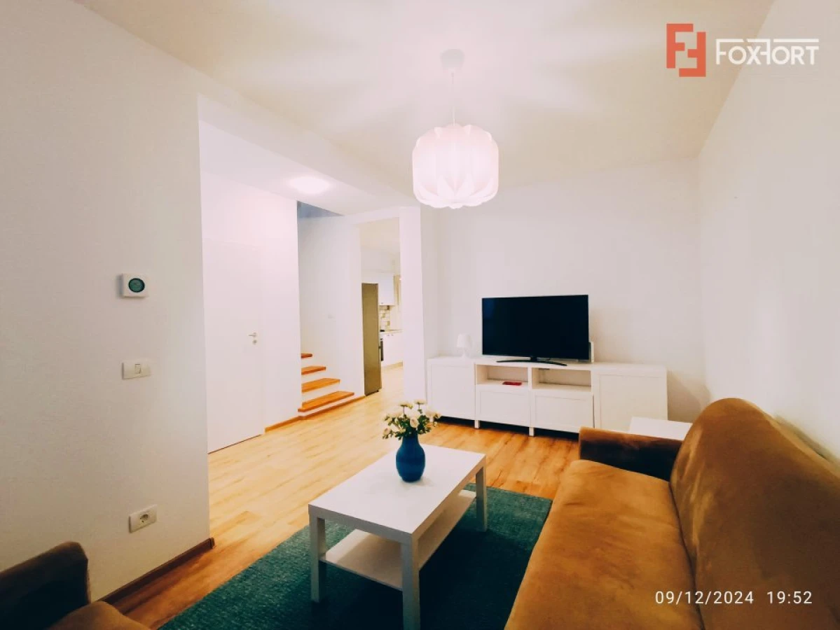 Casa tip triplex cu priveliste de vis in Giroc - V7245 - 3