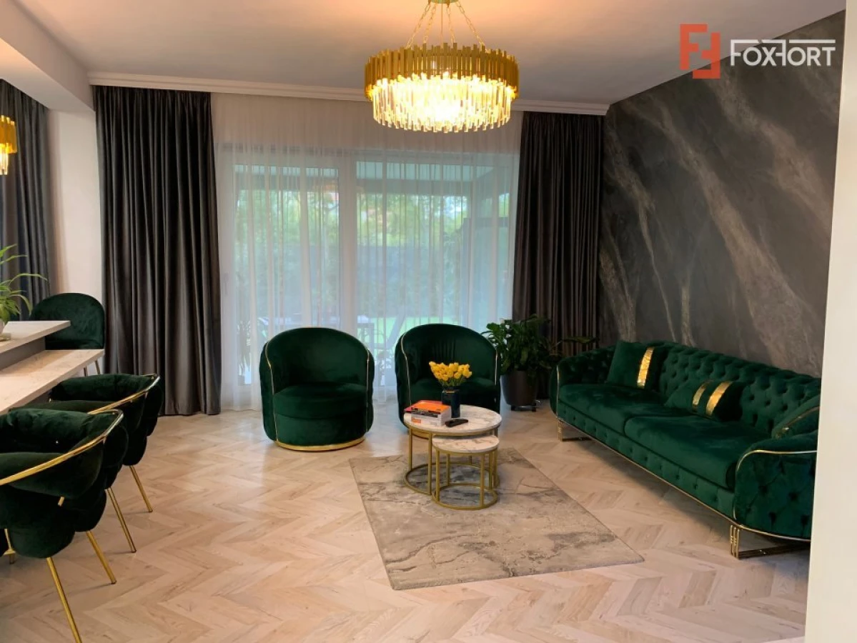 Duplex de vanzare cu 5 camere si 3 bai, zona Mehala - 2