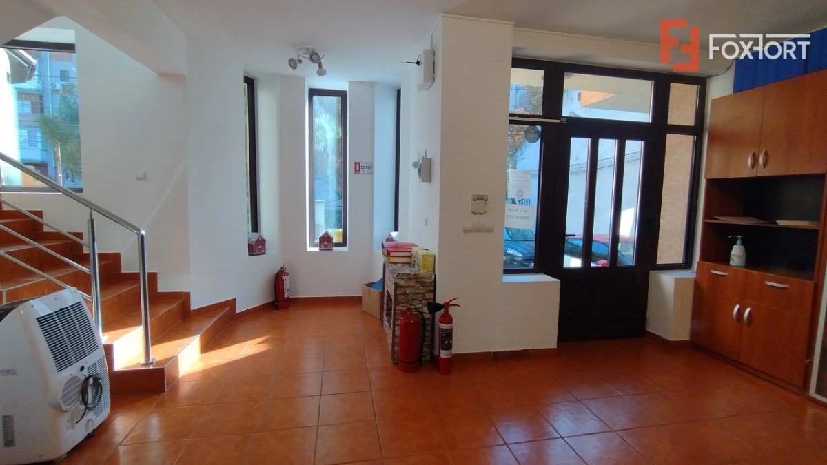 Spatiu Birouri 6 incaperi, Zona Bucovina - 330 mp utili pe 2 nivele - 7