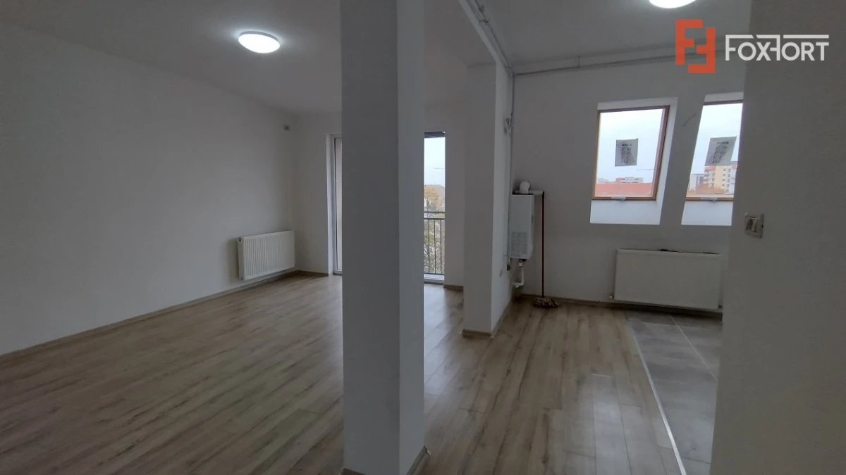 Apartament 3 camere la mansarda - 75mp utili, Zona Aradului - 10