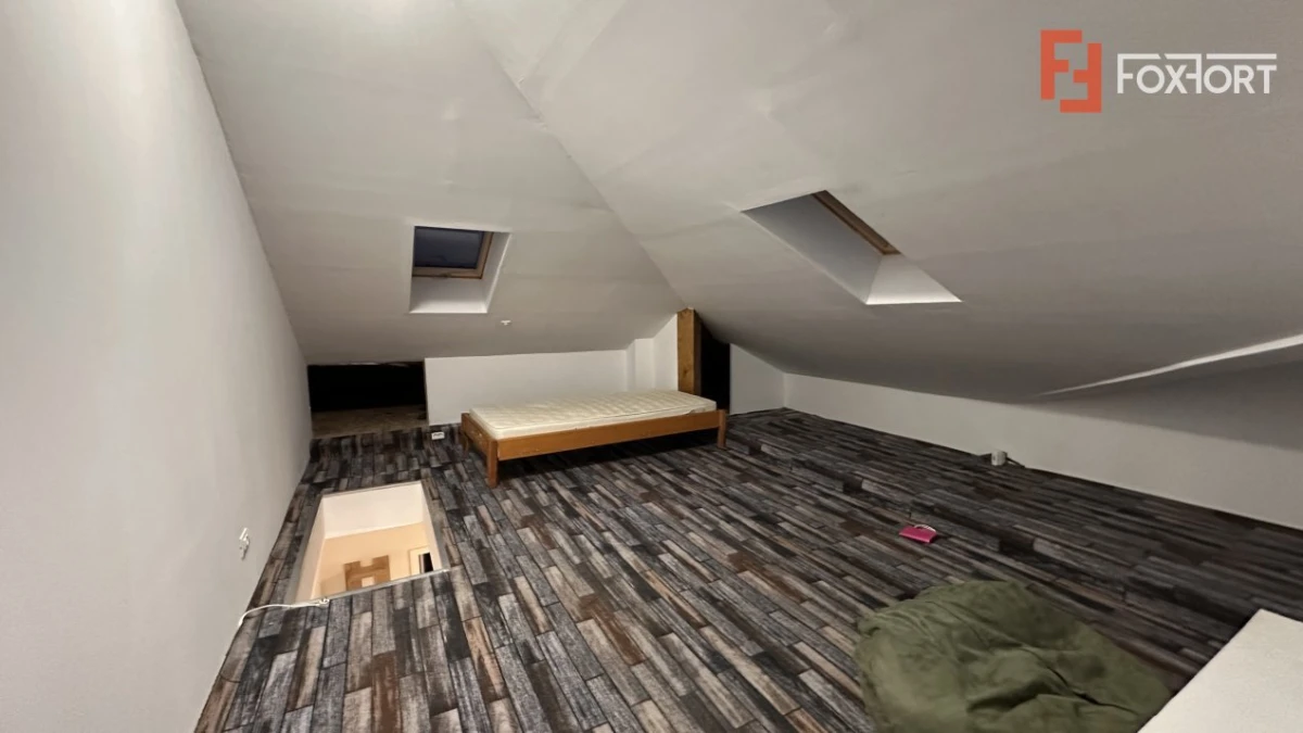 Apartament cu 2 camere cu scara interioara la etajul 3 in Giroc, zona ESO - 6