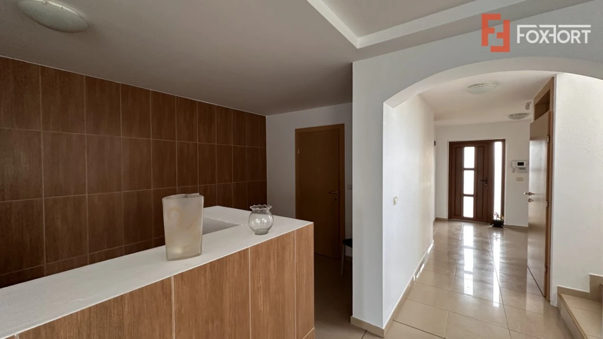 Duplex 4 camere, 2 bai, 130 mp utili, zona Mosnita Noua - 9