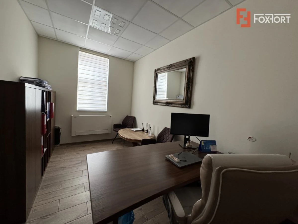 Comision 0, Birouri + hala depozitare si curte 2053 mp, - ID C7998 - 9