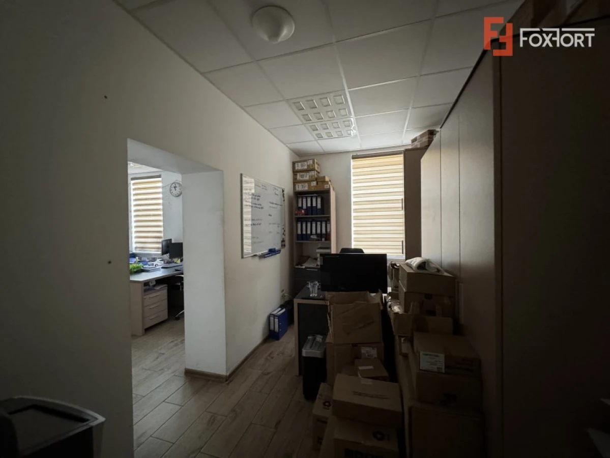 Comision 0, Birouri + hala depozitare si curte 2053 mp, - ID C7998 - 5