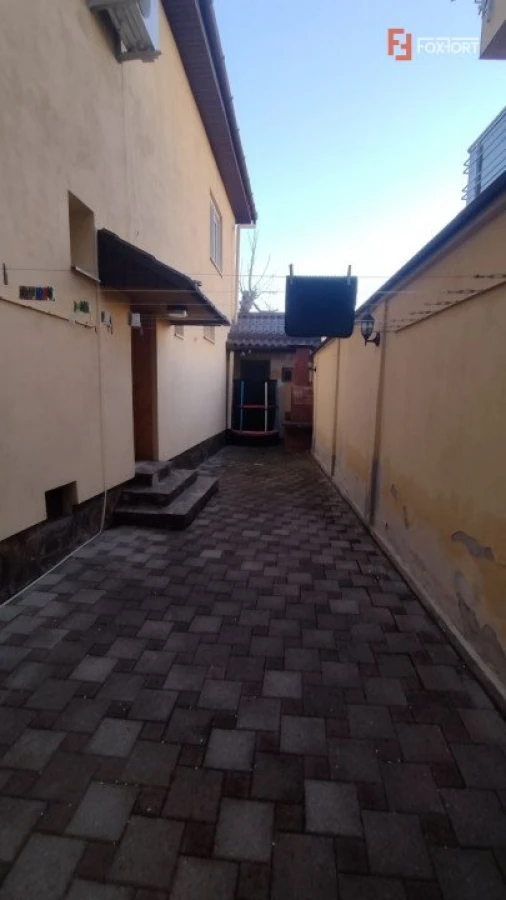 Casa individuala de vanzare, zona Mircea cel Batran - Garaj si pivnita - 2