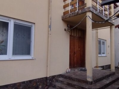 Casa individuala de vanzare, zona Mircea cel Batran - Garaj si pivnita