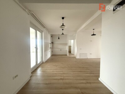 Apartament cu 3 camere, terasa 42 mp in Dumbravita