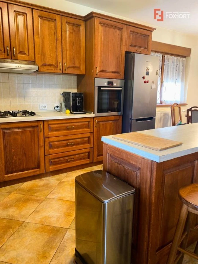 Casa individuala 5 camere si 4 locuri de parcare in Giroc - 4